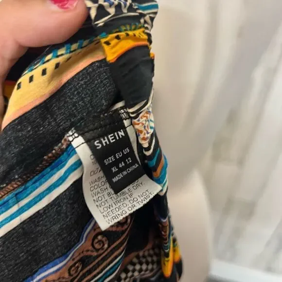 Pants   - Picture 3 of 4